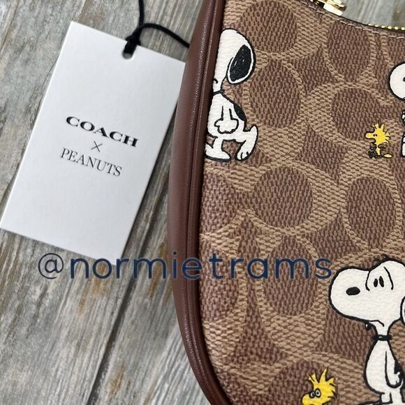 Coach X Peanuts Teri Shoulder Bag In Signature Canvas With Snoopy Print Purse - Picture 4 of 9